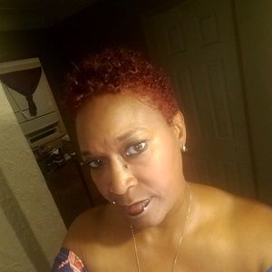 Meet your Posher, Adicia