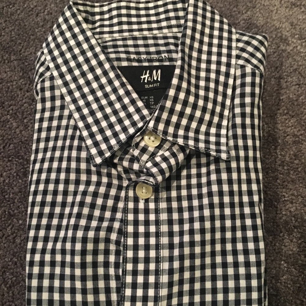 Slim fit dress shirt