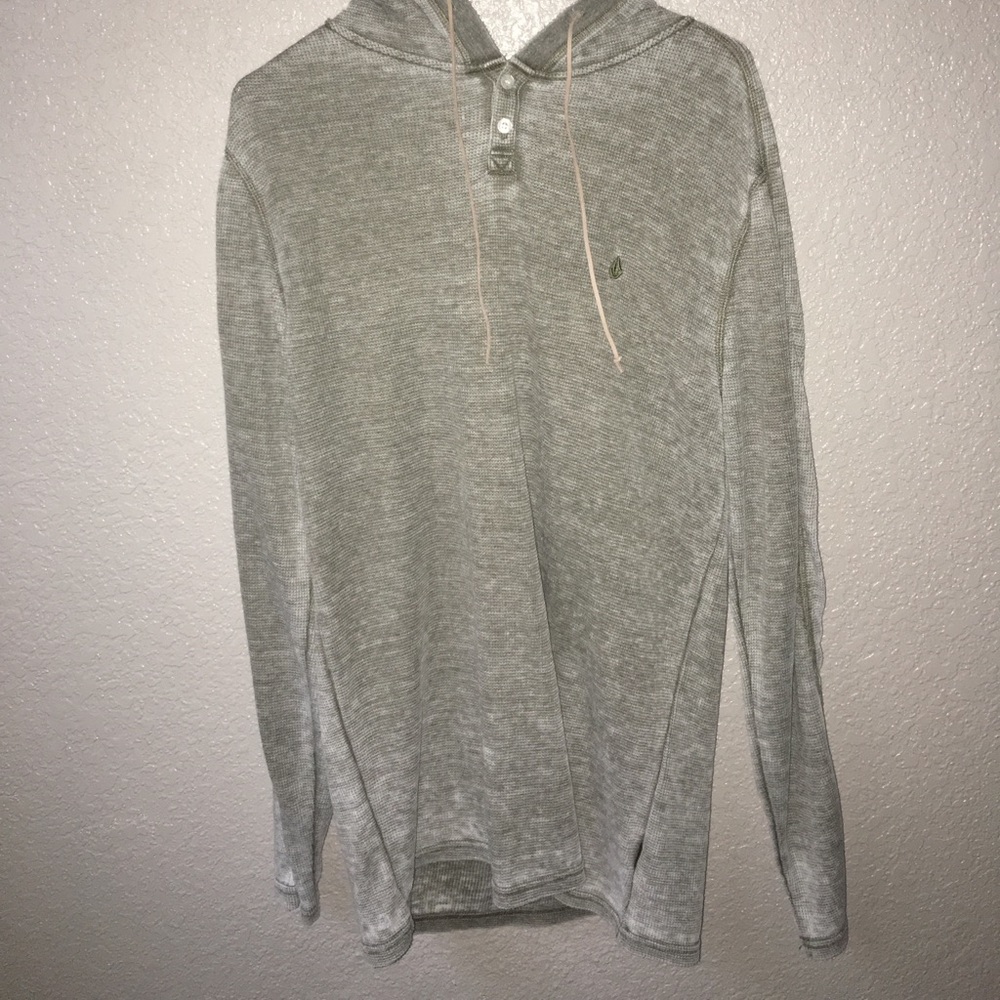 Green hoodie ( Volcom)