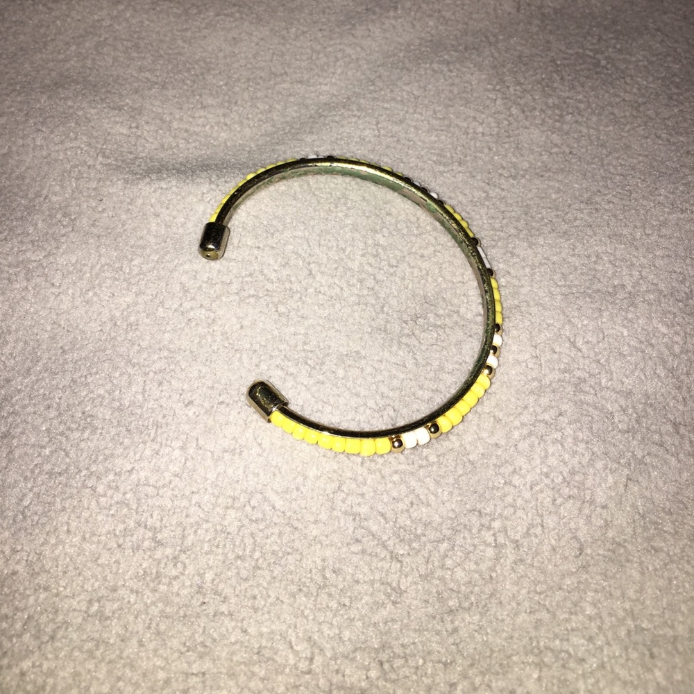 Yellow bracelet🌼