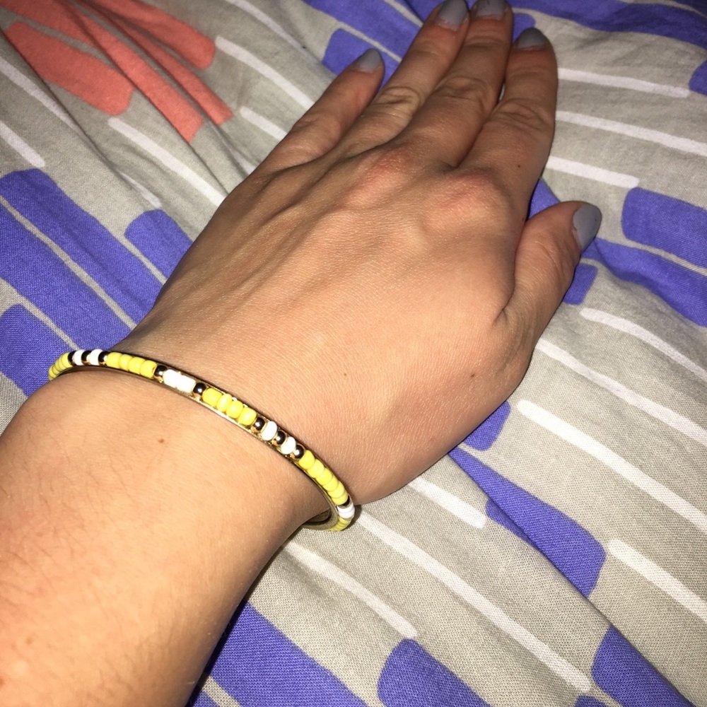 Yellow bracelet🌼 - Picture 4 of 4