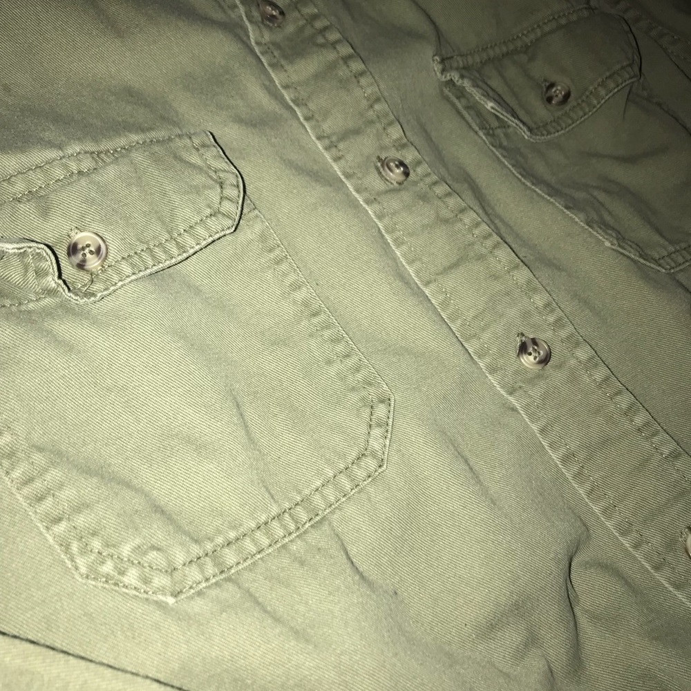 Wrangler Authentic Button down - Picture 2 of 3