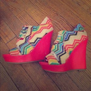 Rainbow cloth wedges