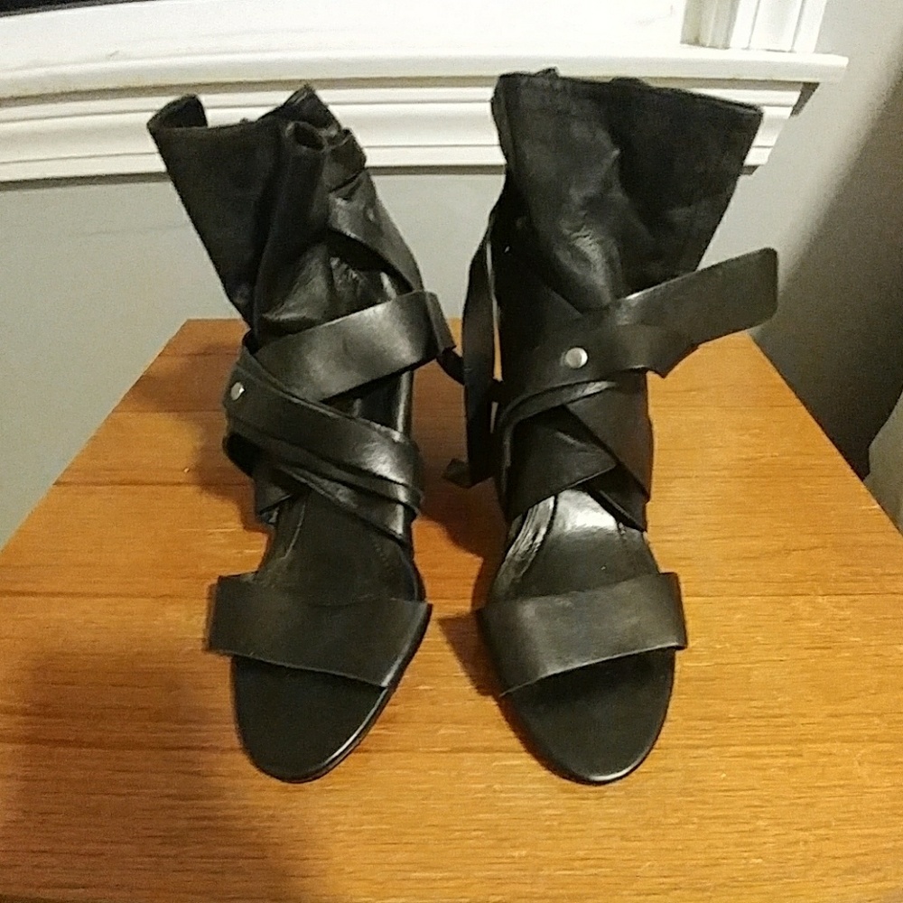 BCBG Heels