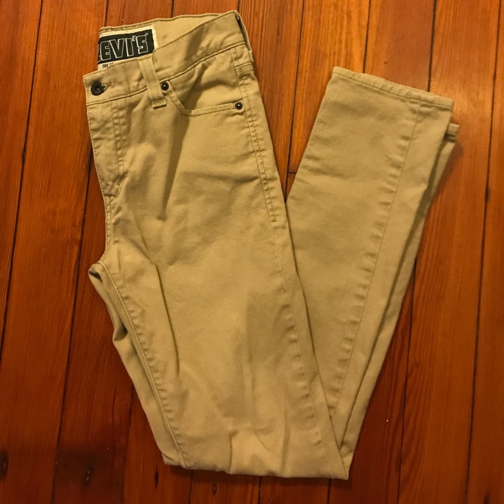 Super skinny khaki Levi’s jeans