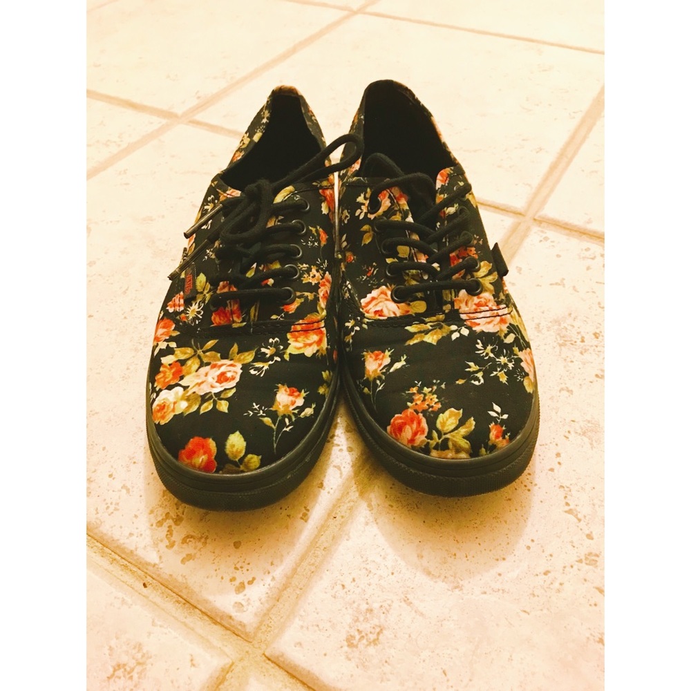 VANS Floral Canvas Sneaker Size 9.5
