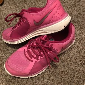 Like New! Pink Nike Lunarlon Shoes