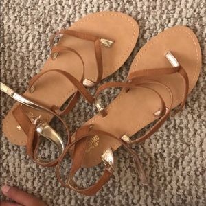 Tan brown strappy sandals