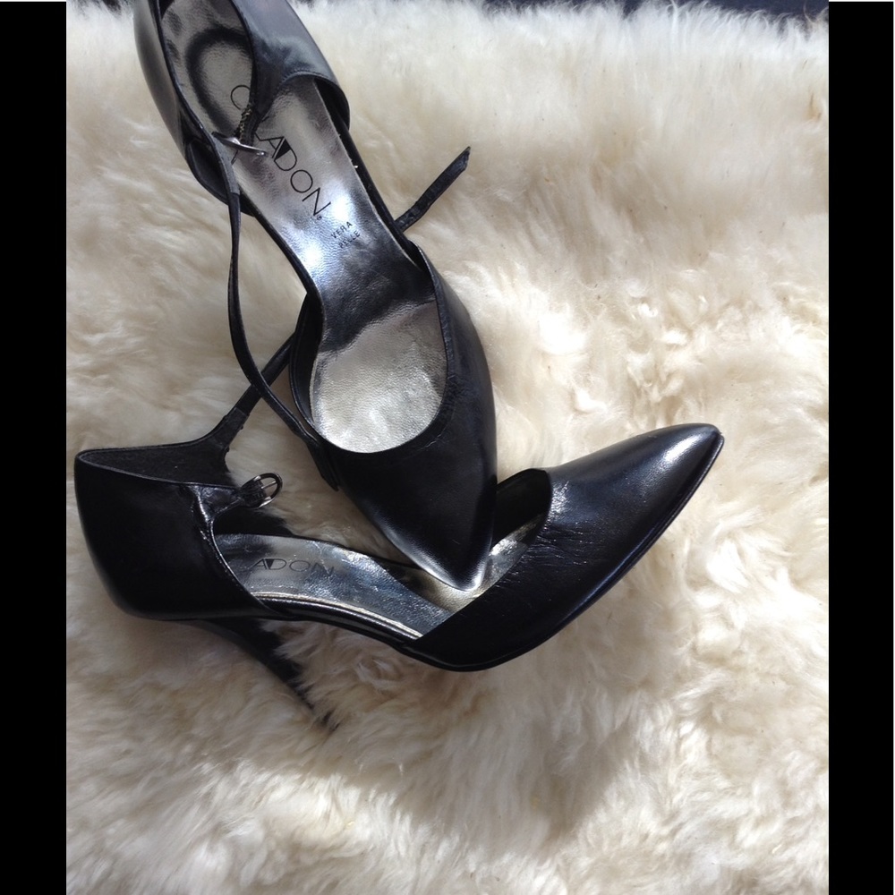 Sexy black shoes