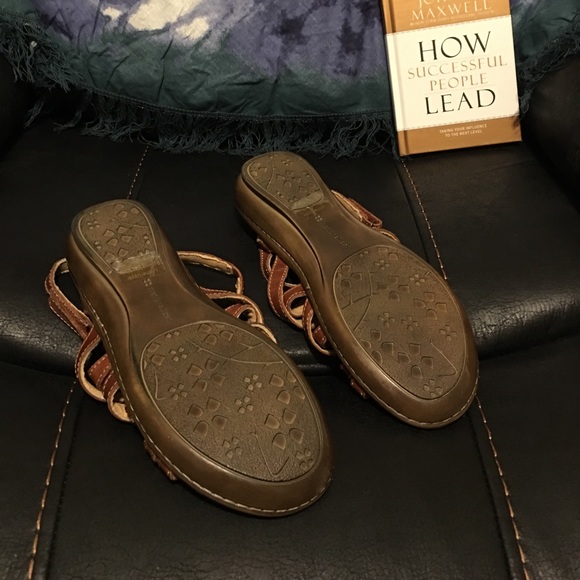 Naturalizer N5 Leather Comfort sandals - Picture 2 of 8