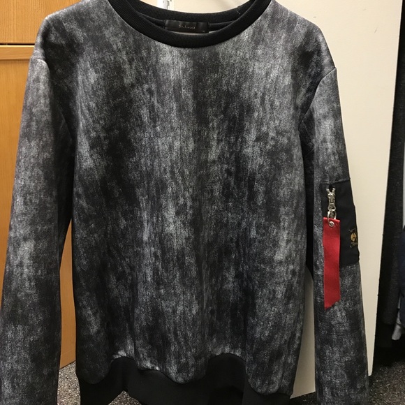 St. Lucca korean sweatshirt - Picture 1 of 4