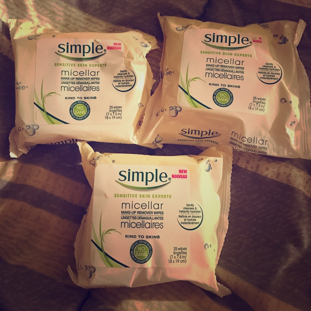 Makeup remover wipes