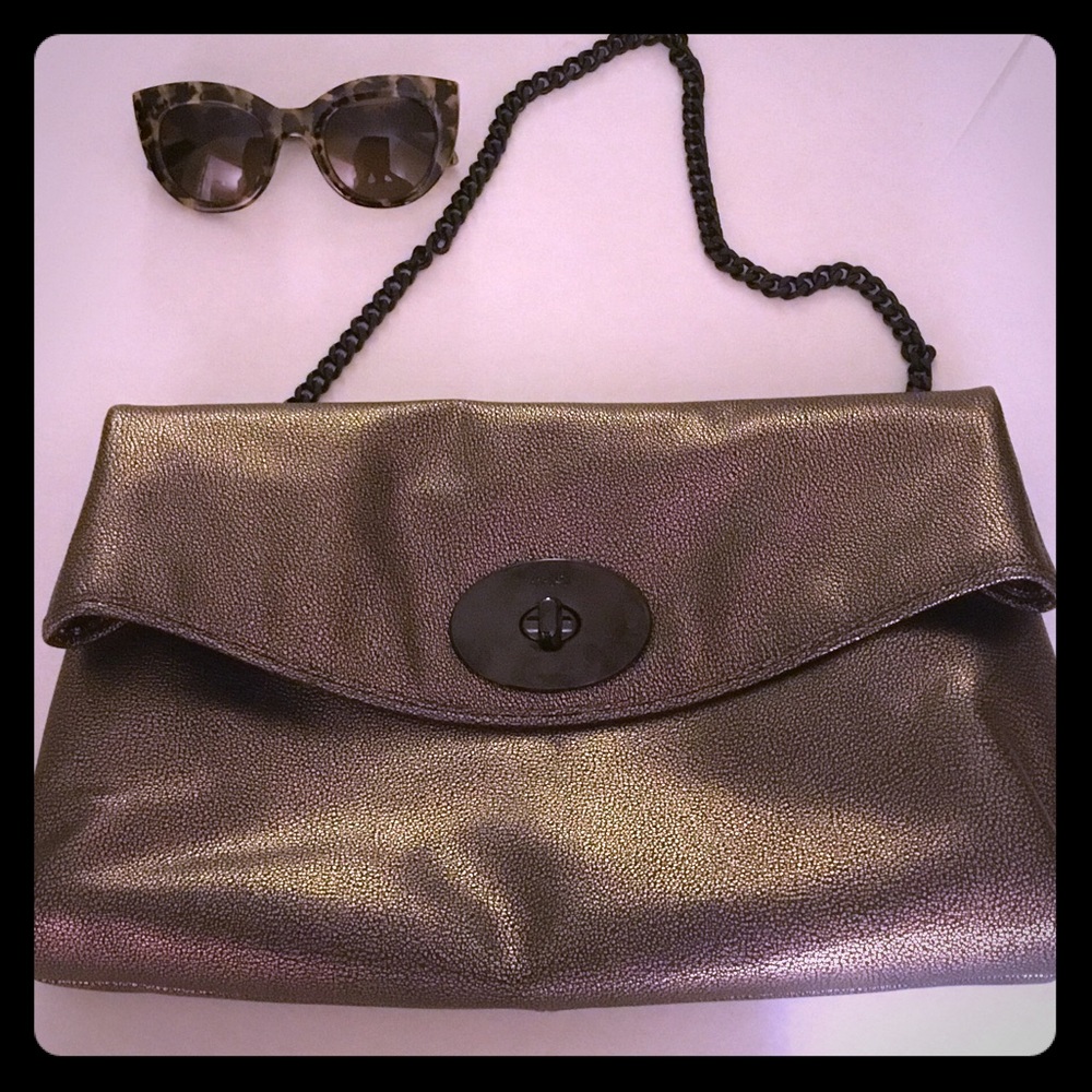 Make Offer nwt Leather Coach bag clutch metallic