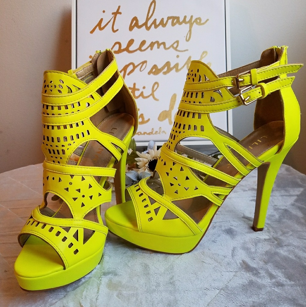 NWOT Neon Yellow Heels