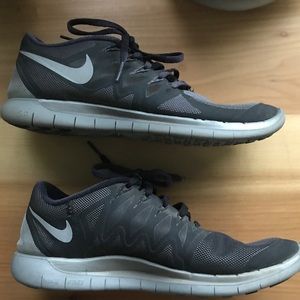 Nike Free 5.0 women’s running sneaker size 9.5