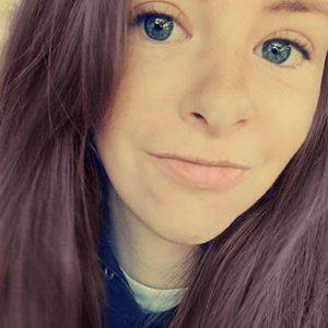 Meet your Posher, Steph