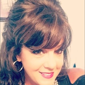 Meet your Posher, Cindy