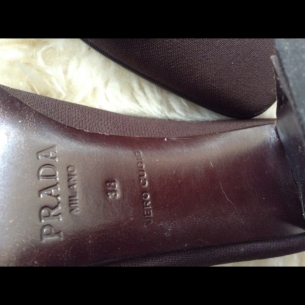 Prada - Picture 3 of 4