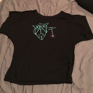 Black owl shirt