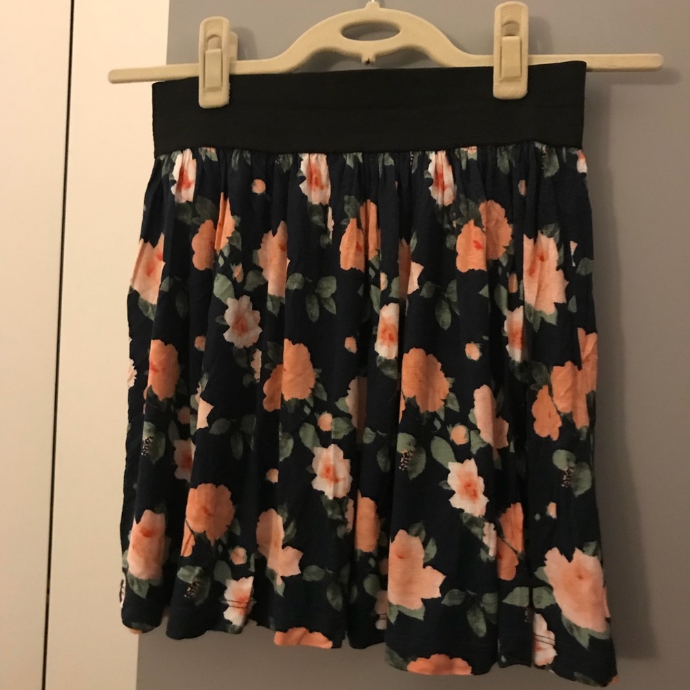 Zara floral skirt