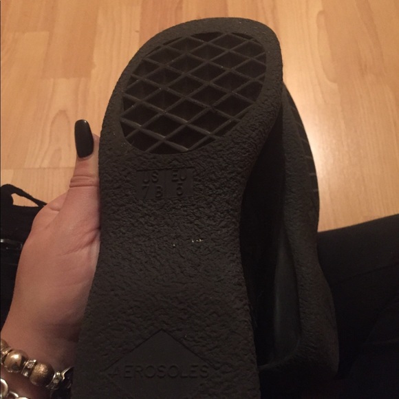 Boots - Picture 4 of 4