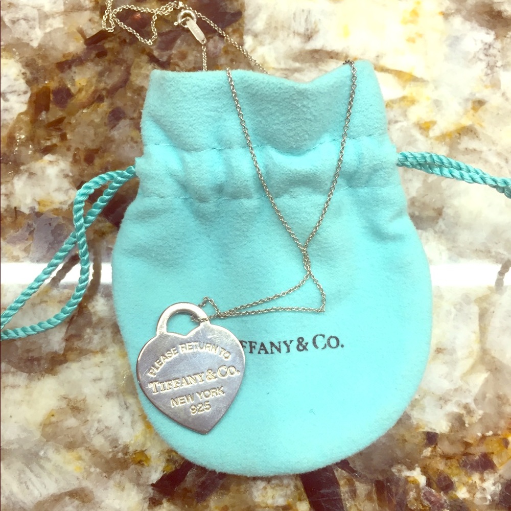 Tiffany's Pendant Necklace
