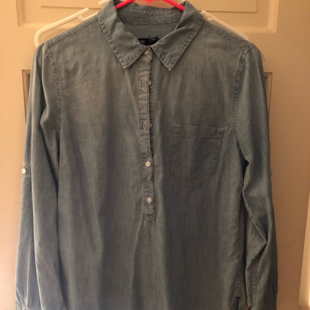 Gap jean shirt