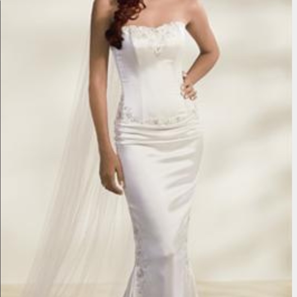 Maggie Sottero Wedding Dress
