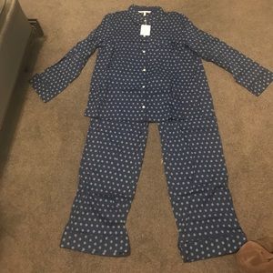 VICTORIA’S SECRET MATCHING PAJAMA SET