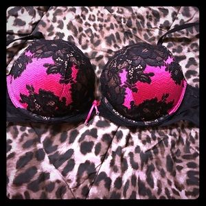 Victoria's Secret bombshell bra