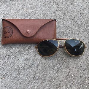 AUTHENTIC VINTAGE RAY BANS!!