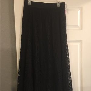 Black lace LuLaRoe Lucy (Medium) - BRAND NEW!!!