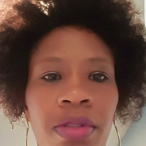 Meet your Posher, Angelia
