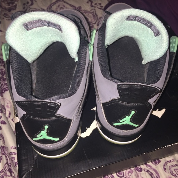 Jordan retro 4s "green glow" - Picture 4 of 5