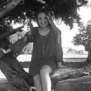 Meet your Posher, Danielle