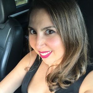 Meet your Posher, Elizabeth