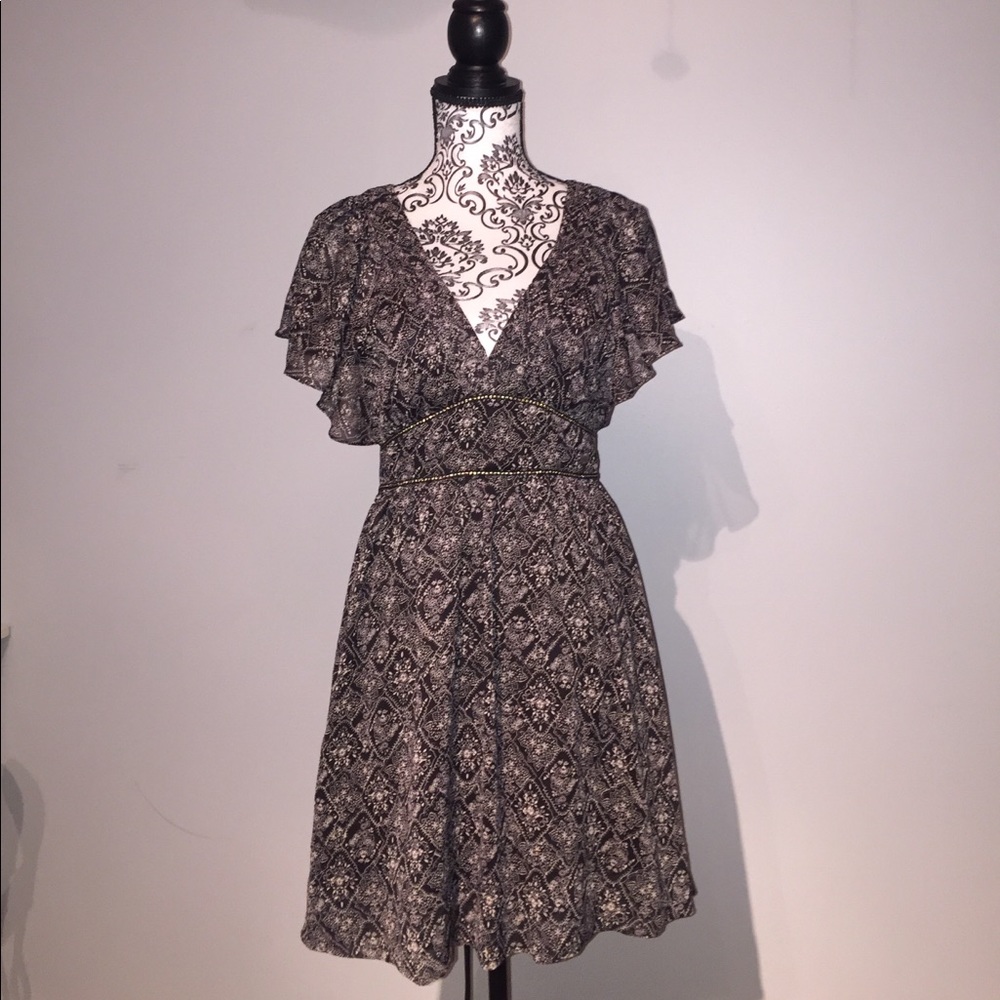 Stunning GUESS Dress!!