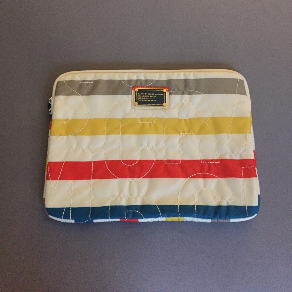 (NEW) MARC JACOBS - 13” MacBook Laptop Cover