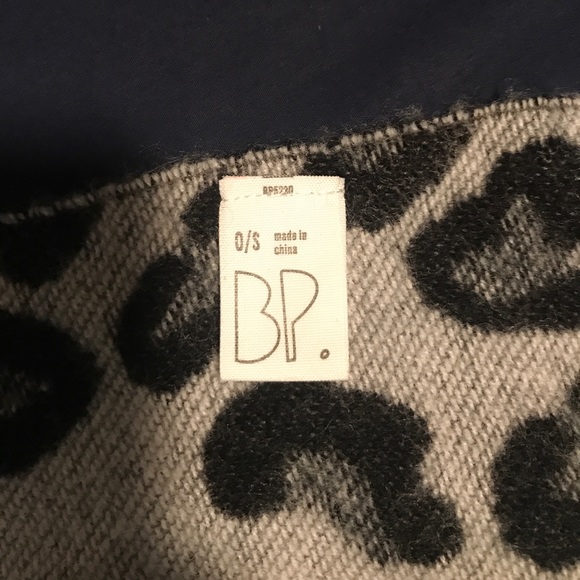BP. Black & Grey Cheetah Scarf - Picture 4 of 6