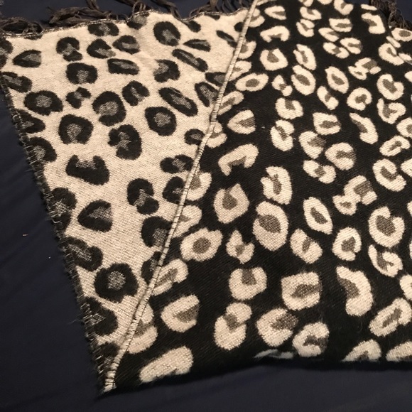 BP. Black & Grey Cheetah Scarf - Picture 6 of 6