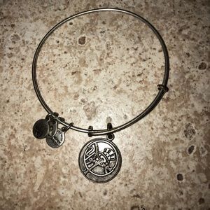 Alex & Ani- Yankees.