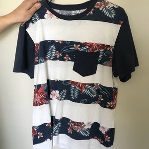 Floral striped pocket t shirt