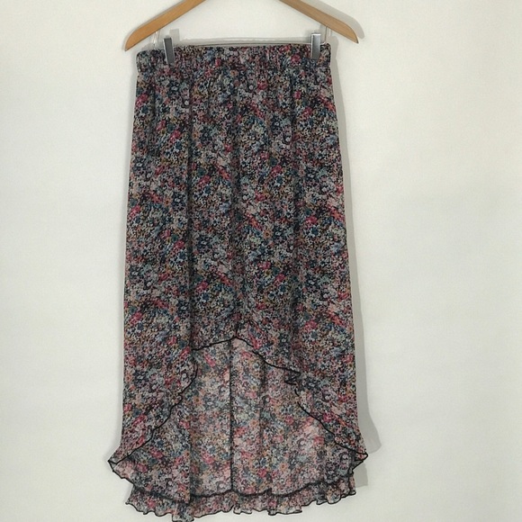 No Boundaries skirt - Picture 1 of 4