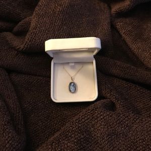 Guardian angel necklace; 10kt gold w/ agate cameo