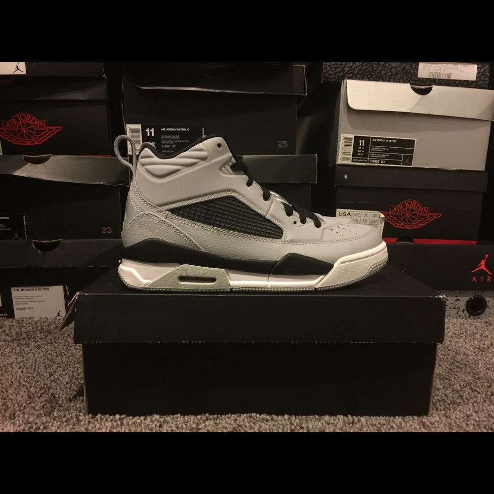 ❗️SOLD❗️Jordan Flight 9.5