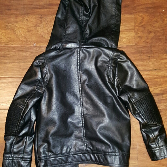 Boys Faux leather Black Bikers Jacket Size 4 - Picture 2 of 4