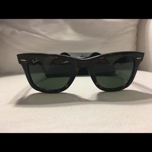 Brand new raybans! Never worn! 