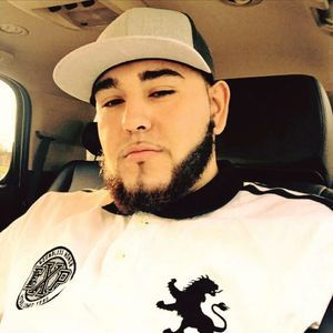 Meet your Posher, Efrain