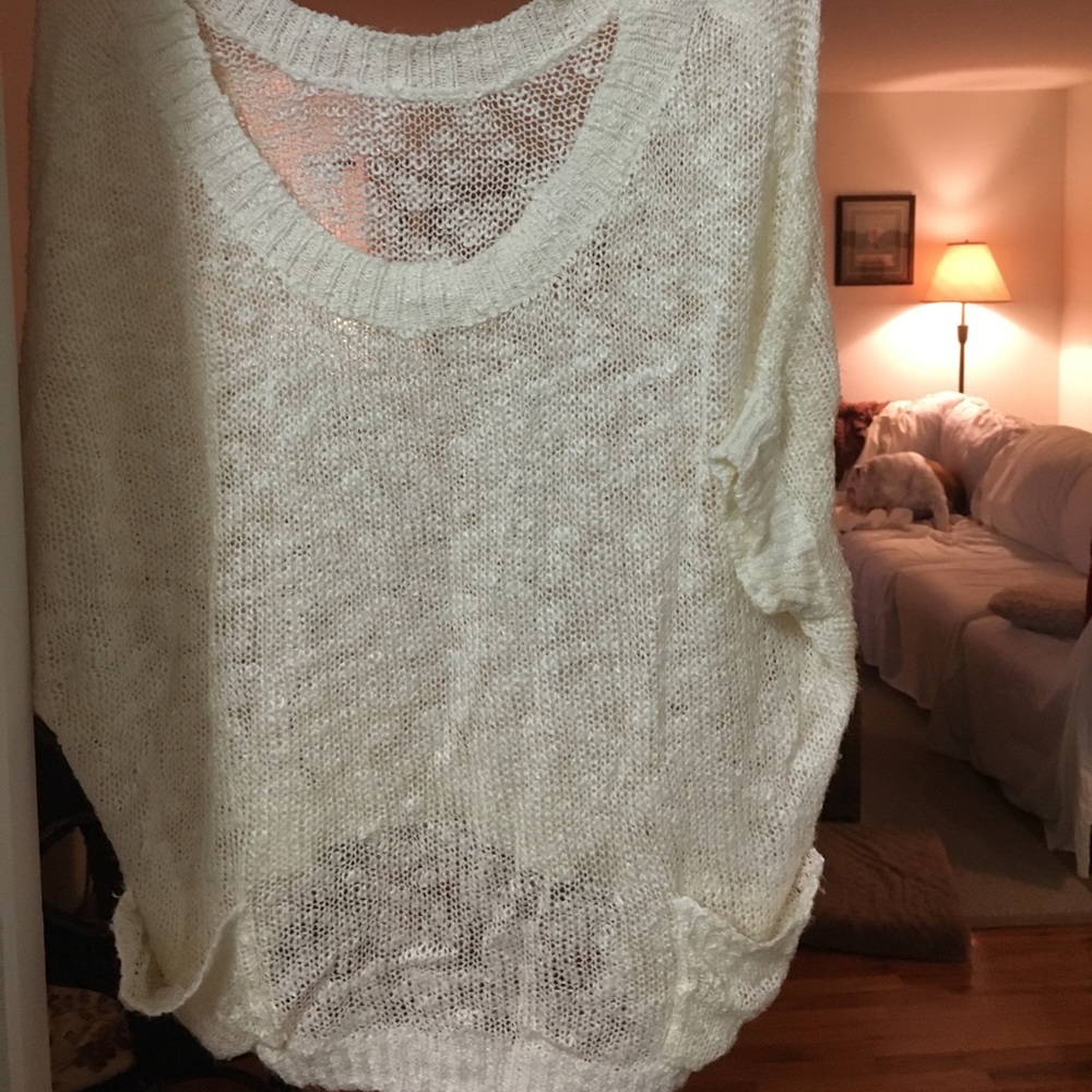 Small cream sweater