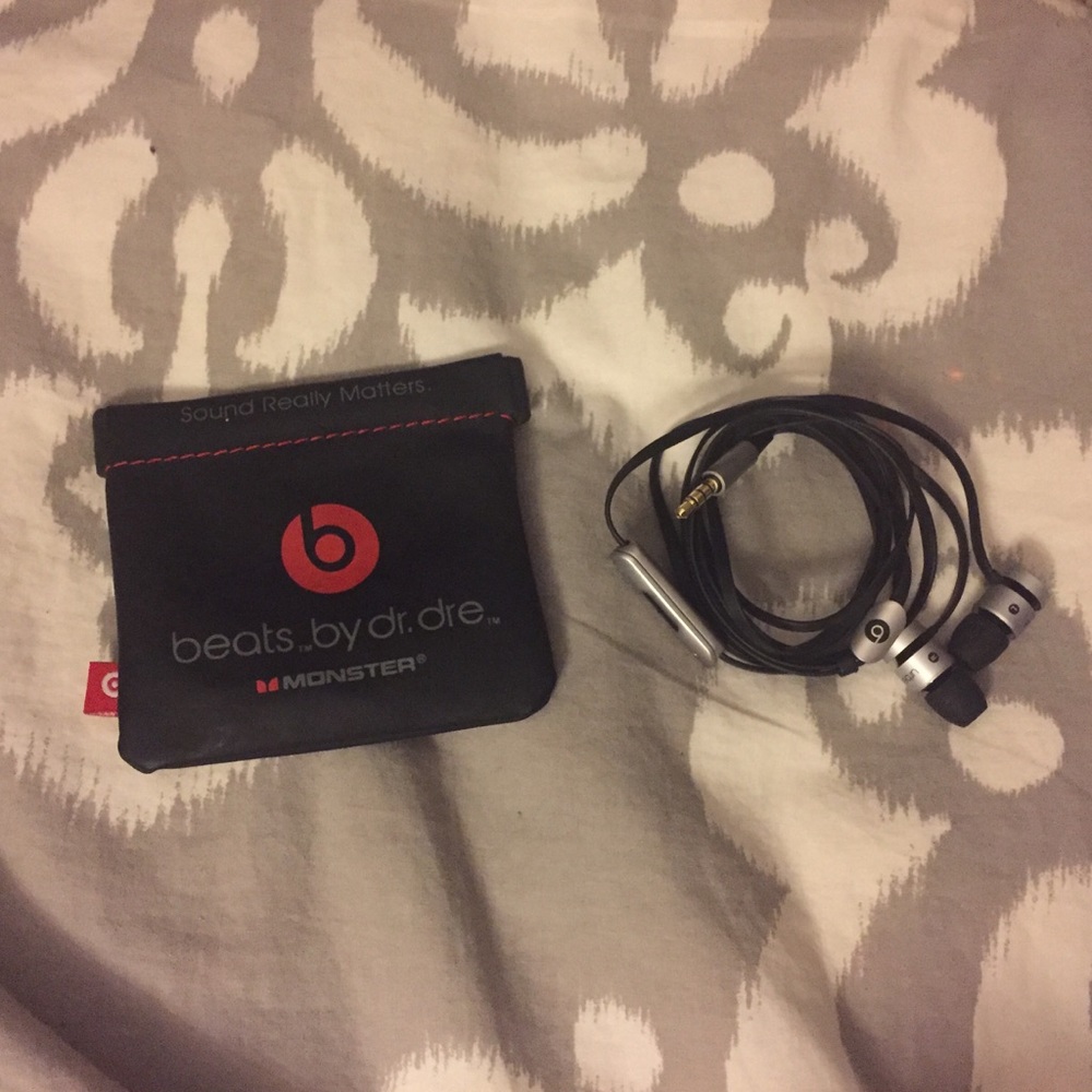 beats earbuds
